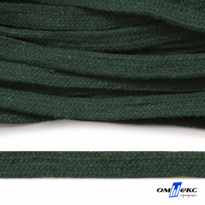 Шнур плетеный d-8 мм плоский, 70% хлопок 30% полиэстер, уп.85+/-1 м, цв.1016-т.зеленый - купить в Ижевске. Цена: 742.50 руб.